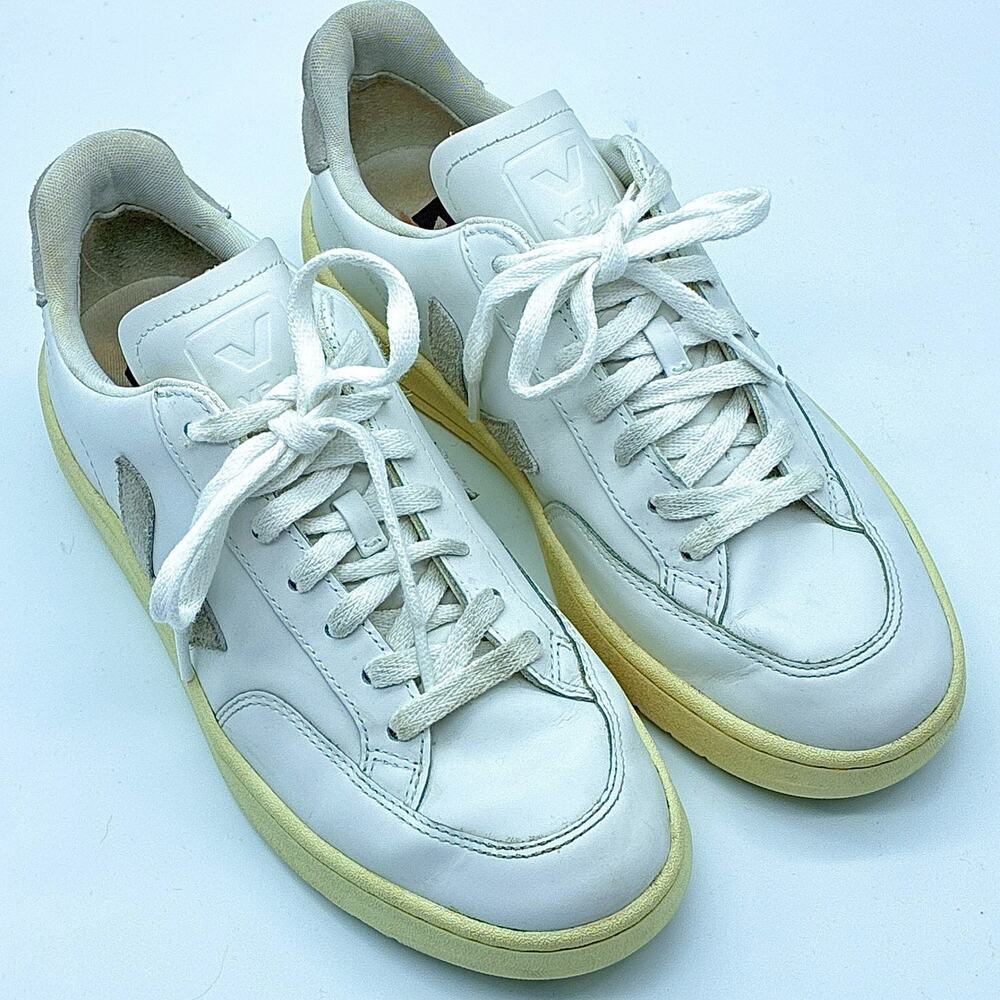 Veja Shoes Womens 9 White V-12 Leather Suede Sneakers Preppy Tennis Luxury - Picture 6 of 10